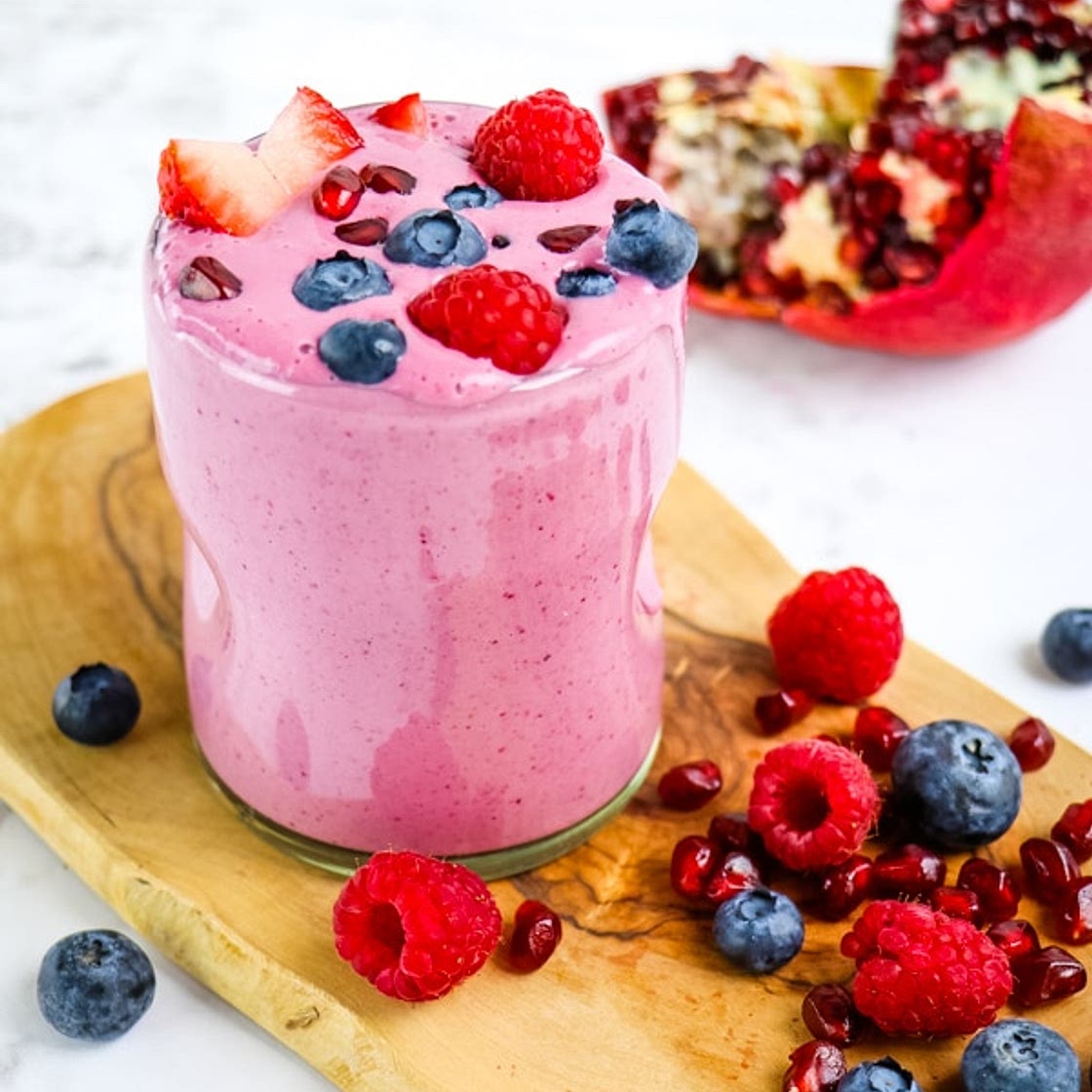 Berry Pomegranate Smoothie