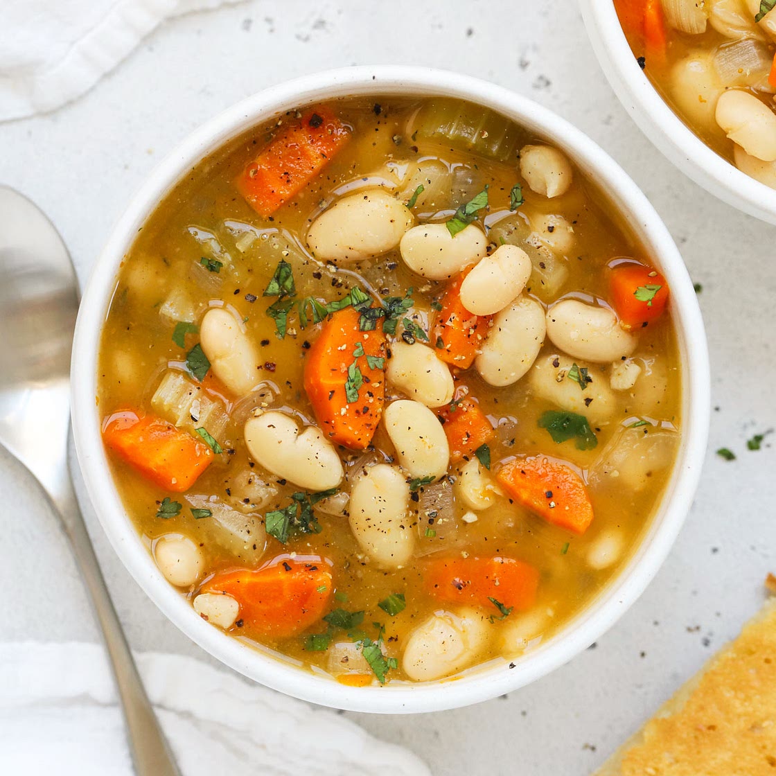 Slow Cooker Vegetable Bean Soup