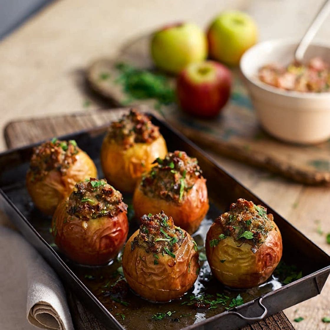 Veal and pancetta-stuffed apples