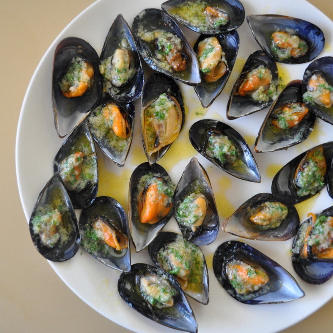 Mussels in Garlic Butter