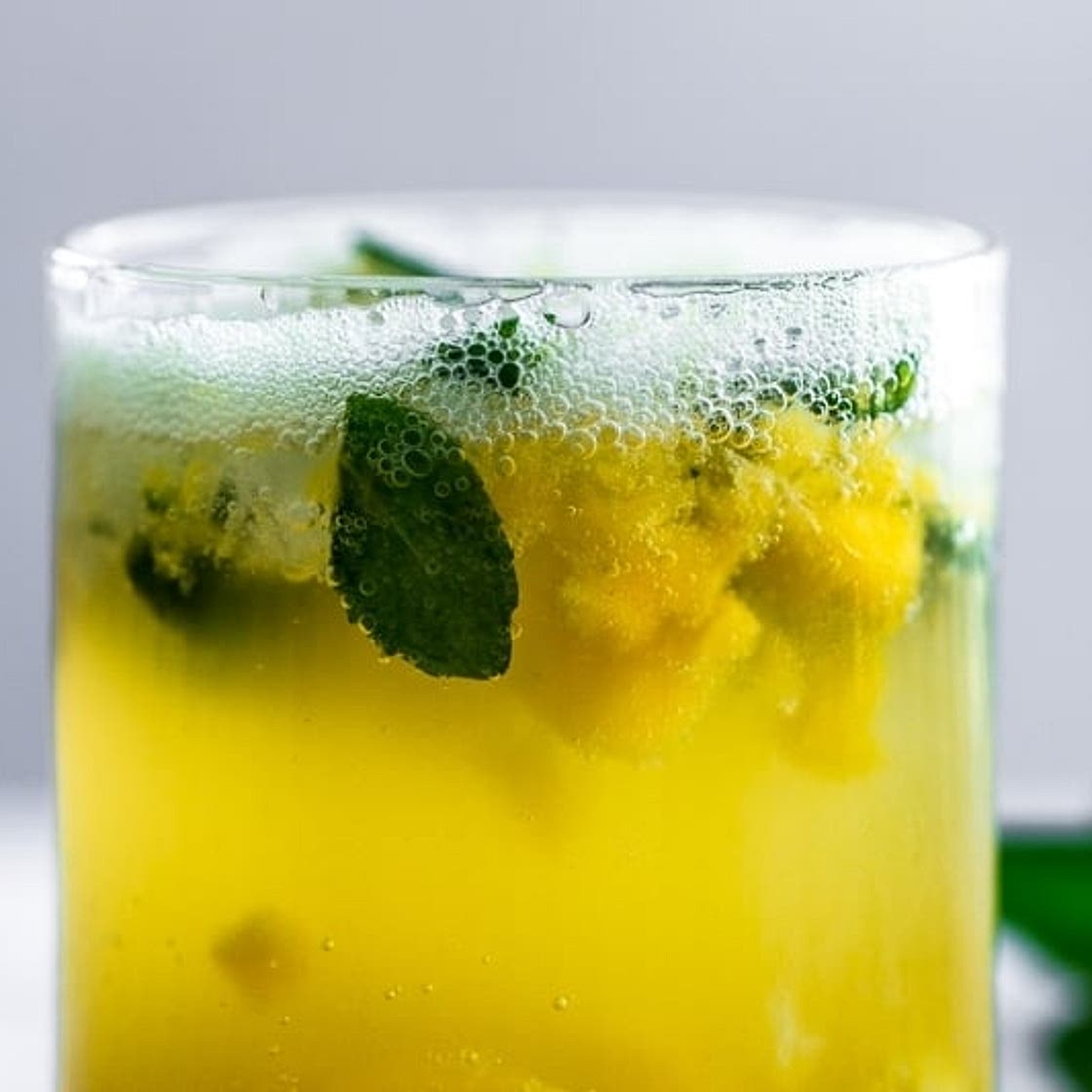 MANGO MOJITO