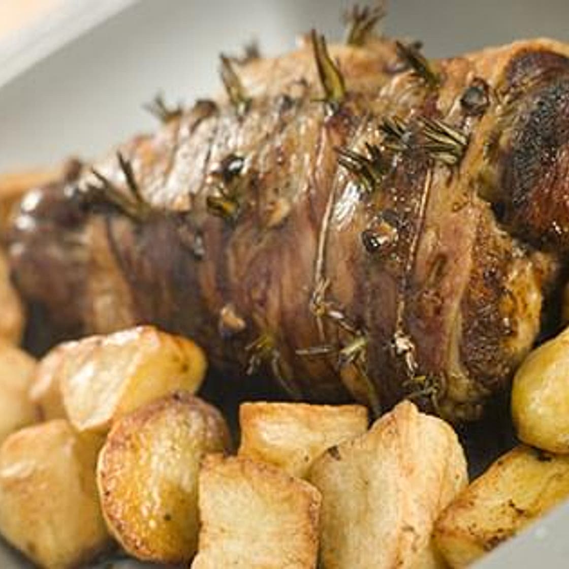 Cosciotto d'agnello al forno (cottura lenta)