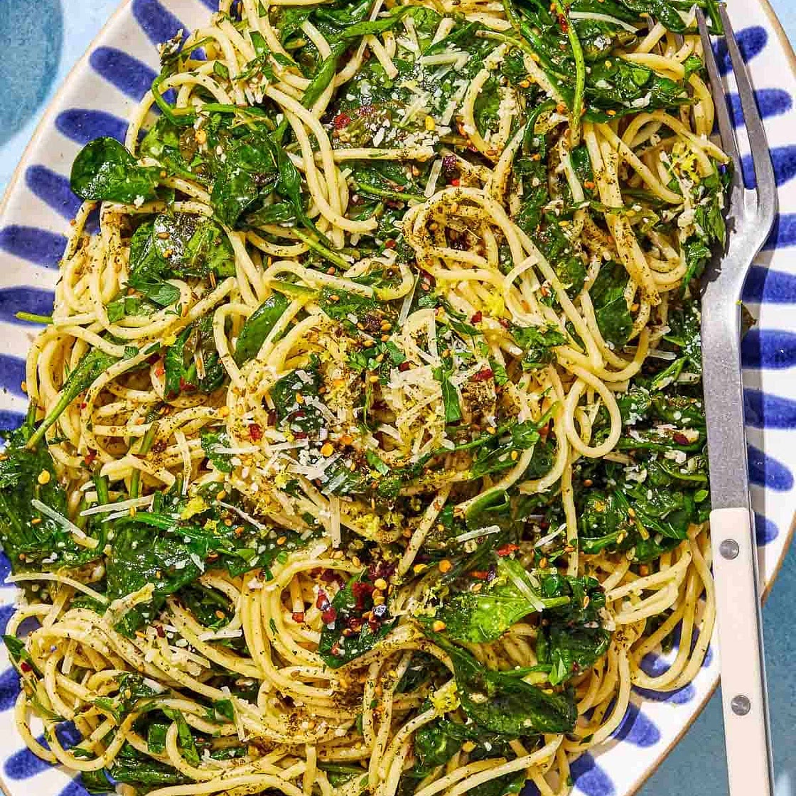 Spinach Pasta with Za’atar, Lemon, and Parsley