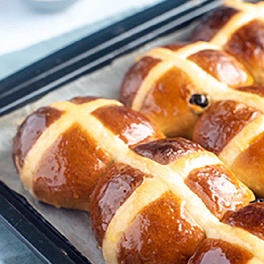 Classic Hot Cross Buns