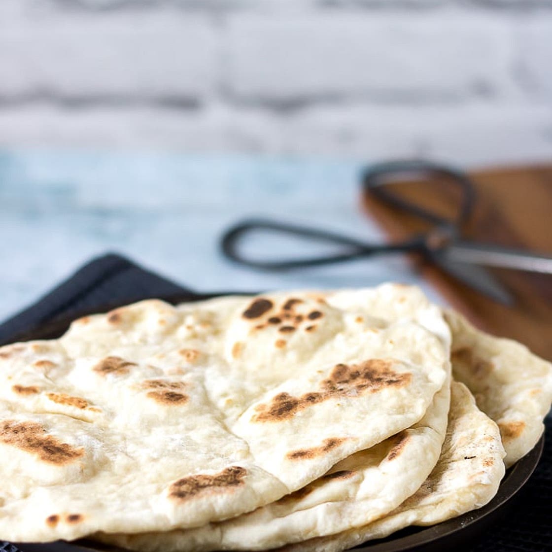 Easy Naan Bread Recipe (yeast-free)