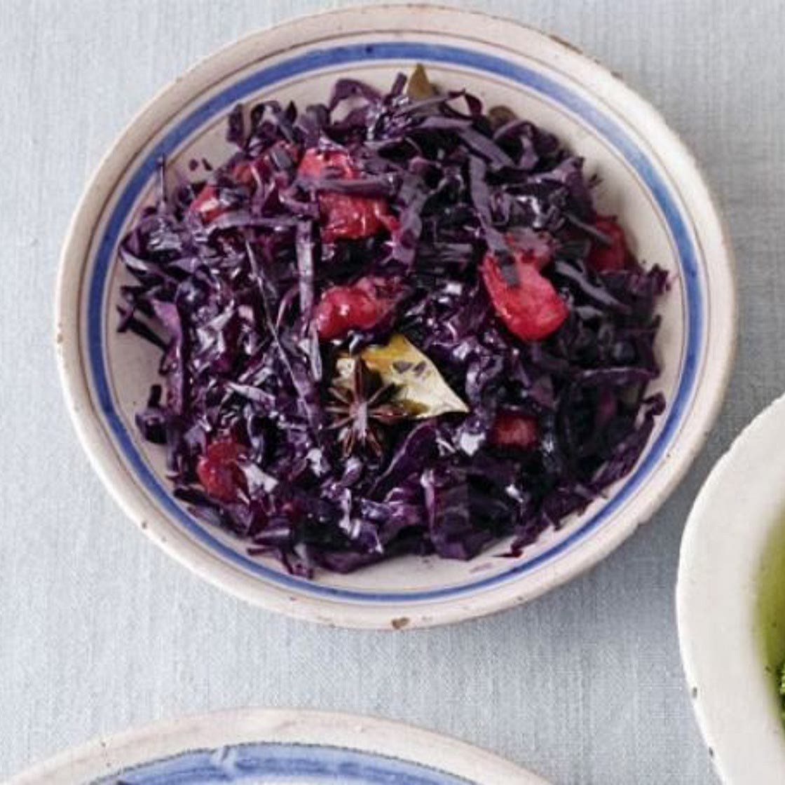 Slow cooker red cabbage