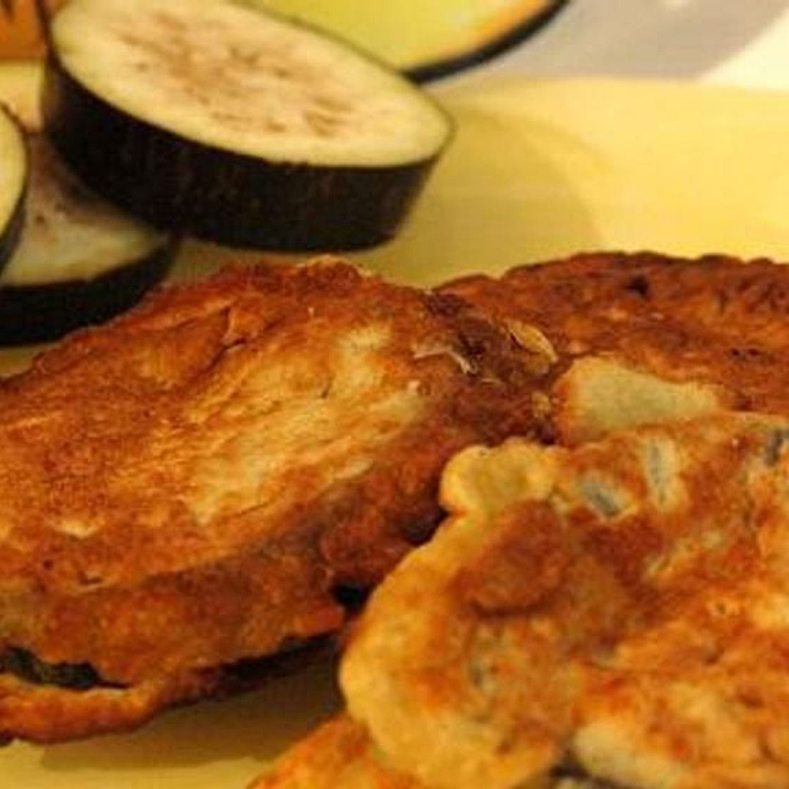 Beignets d'aubergine au basilic