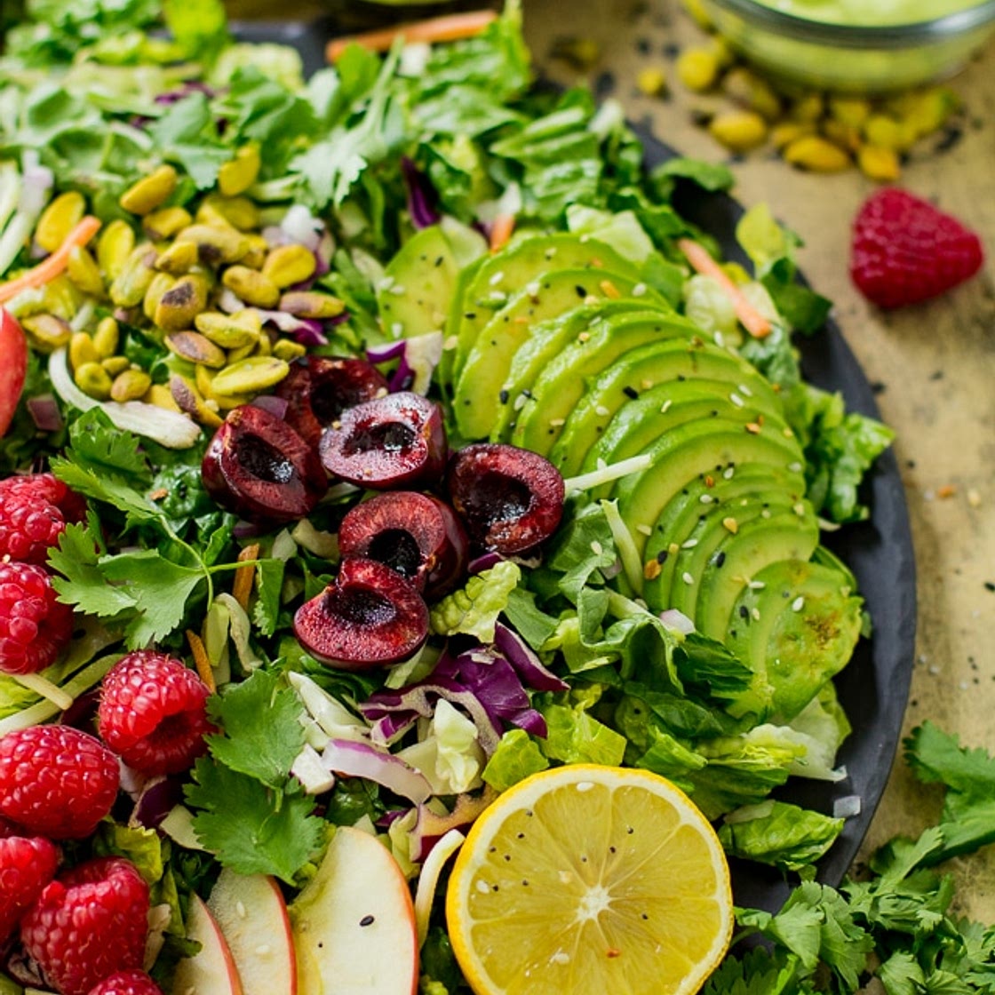 Avocado Berry Salad
