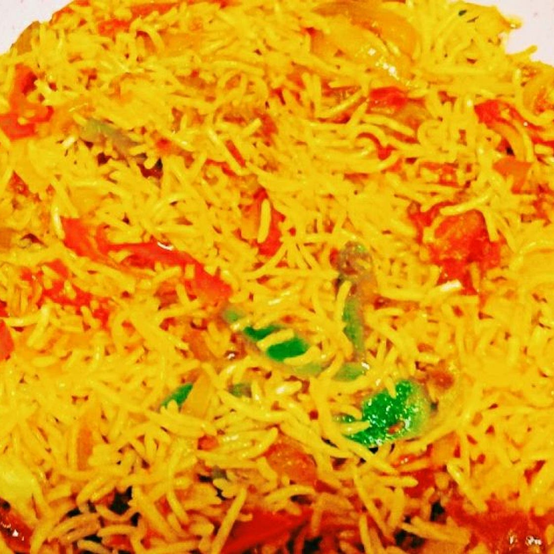 लेफ्ट ओवर फ्राइड राइस (leftover fried rice recipe in Hindi)