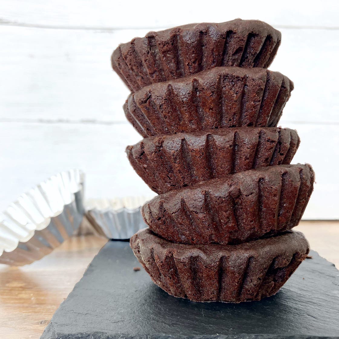 Chocolate Spelt Pastry Tartlet Shells