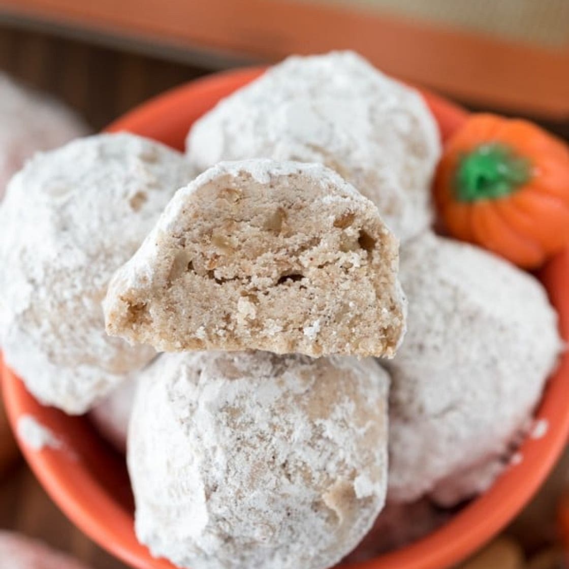 Pumpkin Spice Snowballs