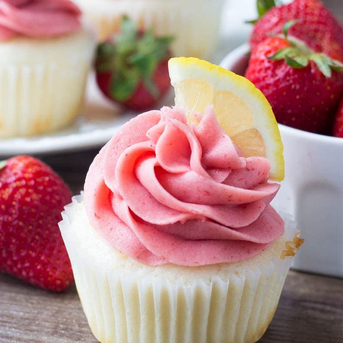 Strawberry Lemonade Cupcakes