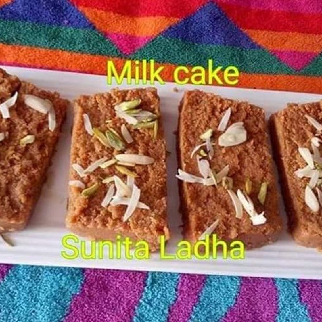 मिल्क केक (Milk Cake Recipe In Hindi)
