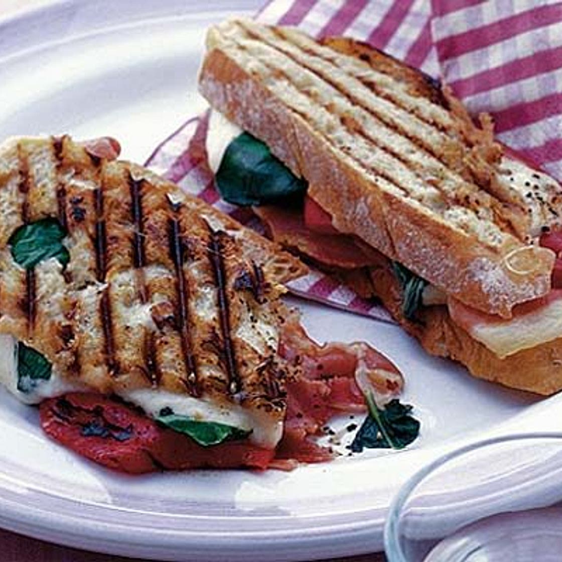 Mozzarella & prosciutto panini