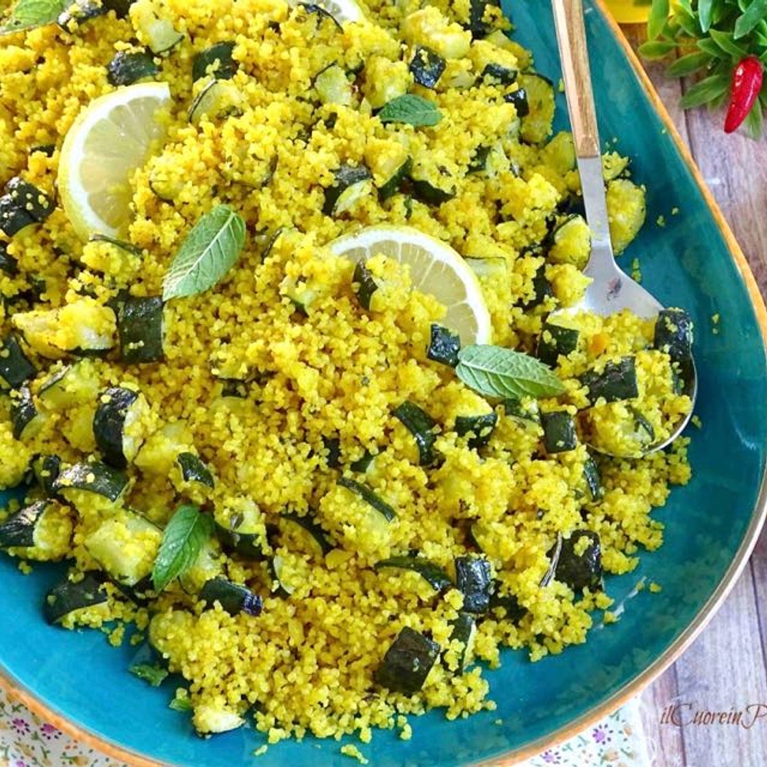 Cous cous con Zucchine (menta e mandorle): ricetta light e saporita!