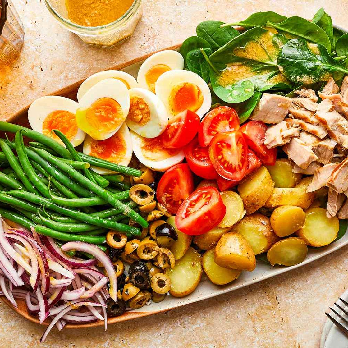 Niçoise Tuna Salad With Dijon Dressing