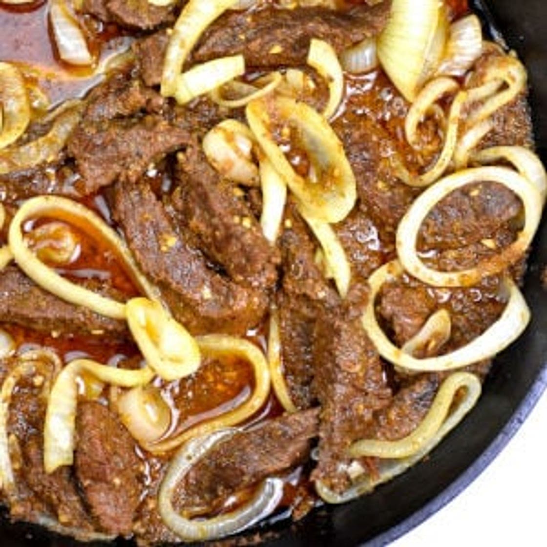 Bistec Encebollado (Steak & Onions)