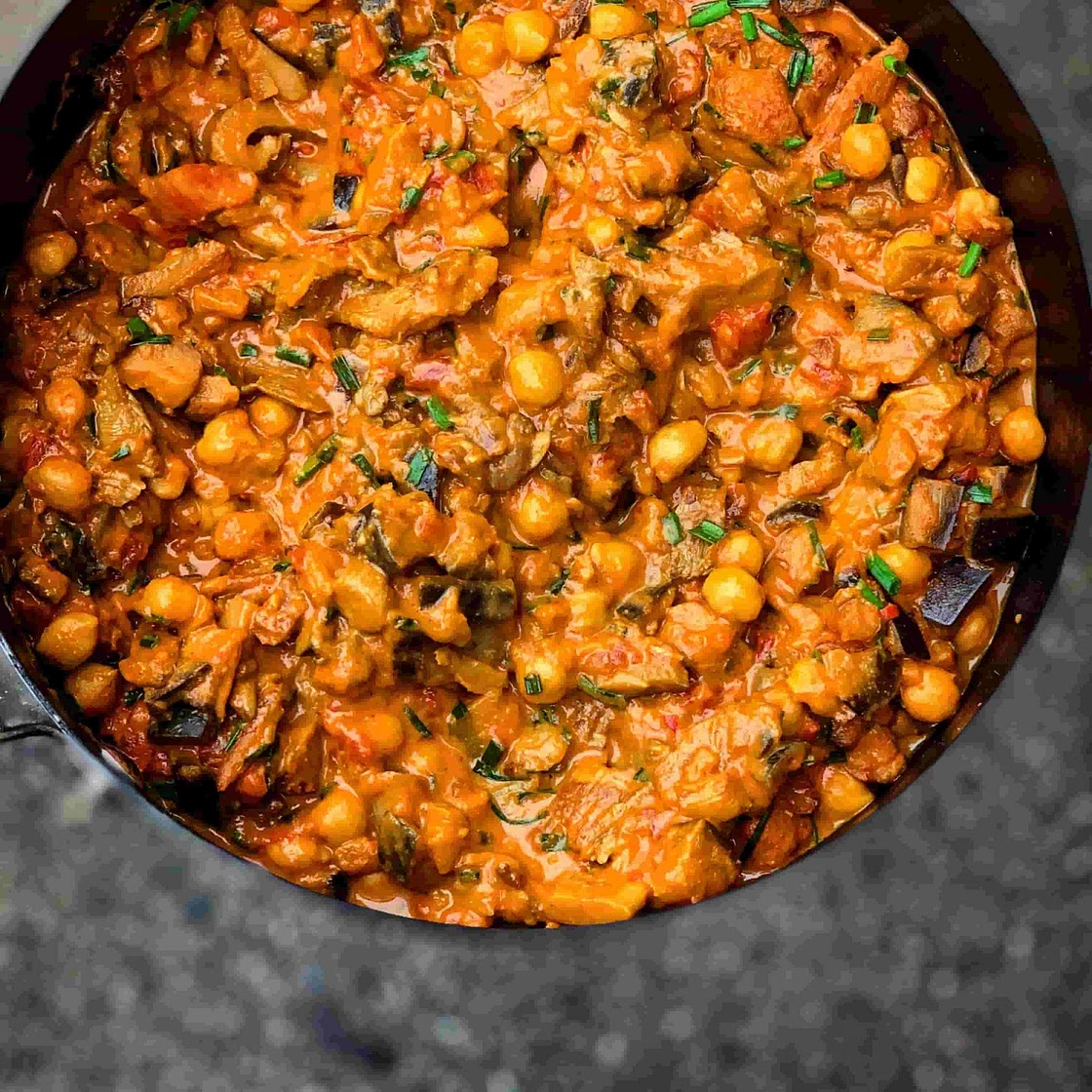 low FODMAP Chickpea & Mushroom Curry