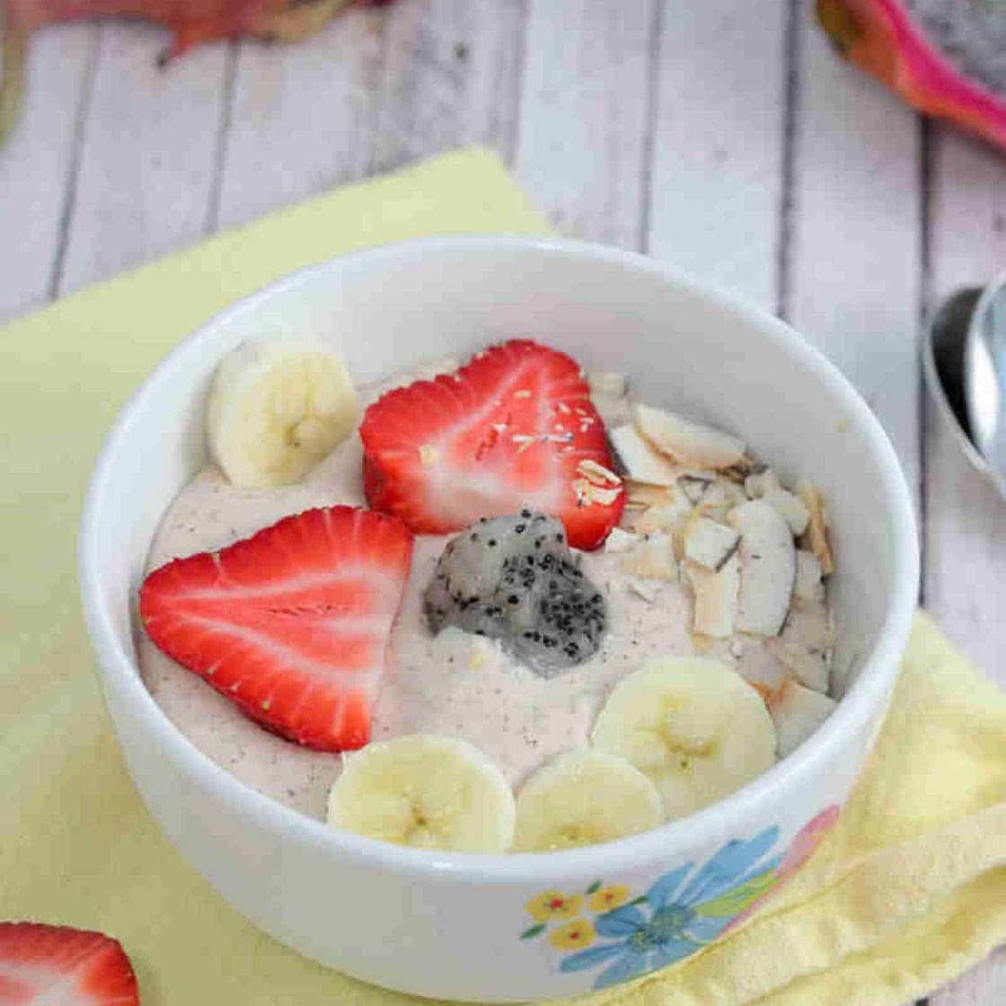 Dairy-Free Dragon Fruit Smoothie Bowl