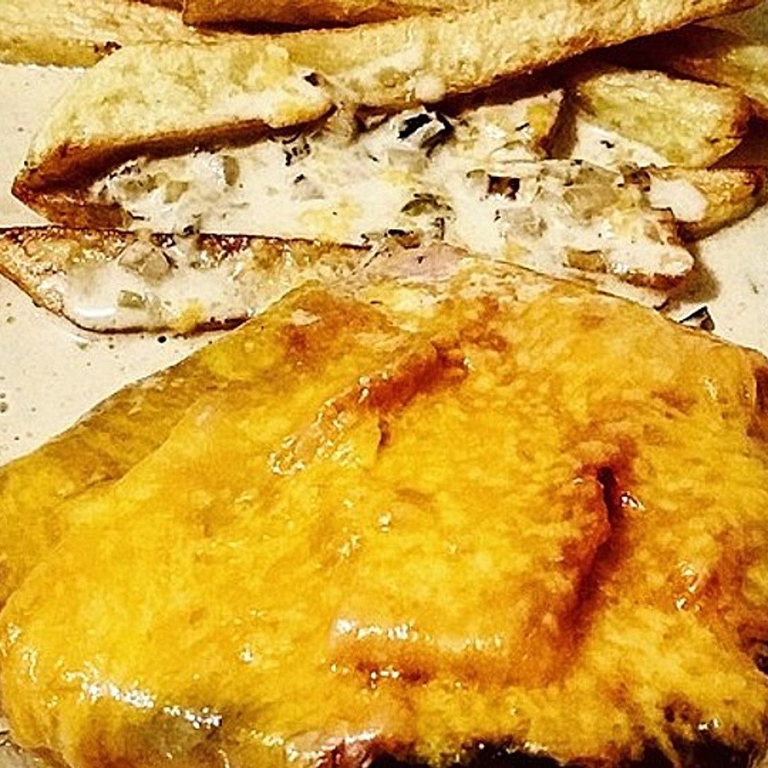 Überbackenes Schweinerückensteak in Sahnesauce