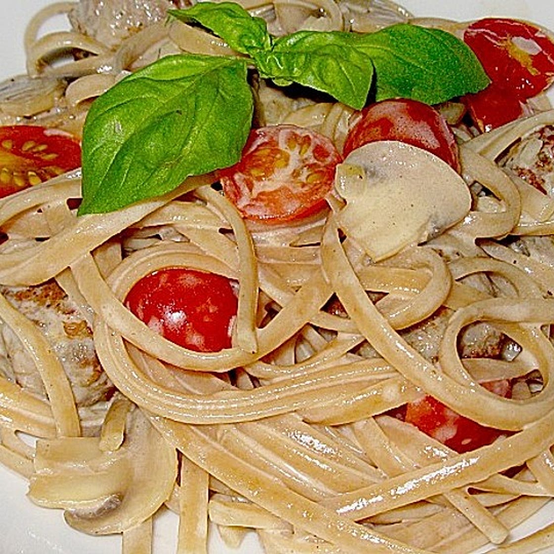 Linguine mit Hackbällchen und Pilzrahmsauce