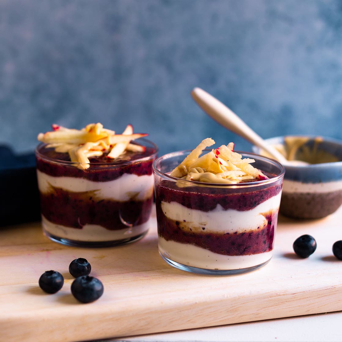 Heidelbeer-Cashew-Quark
