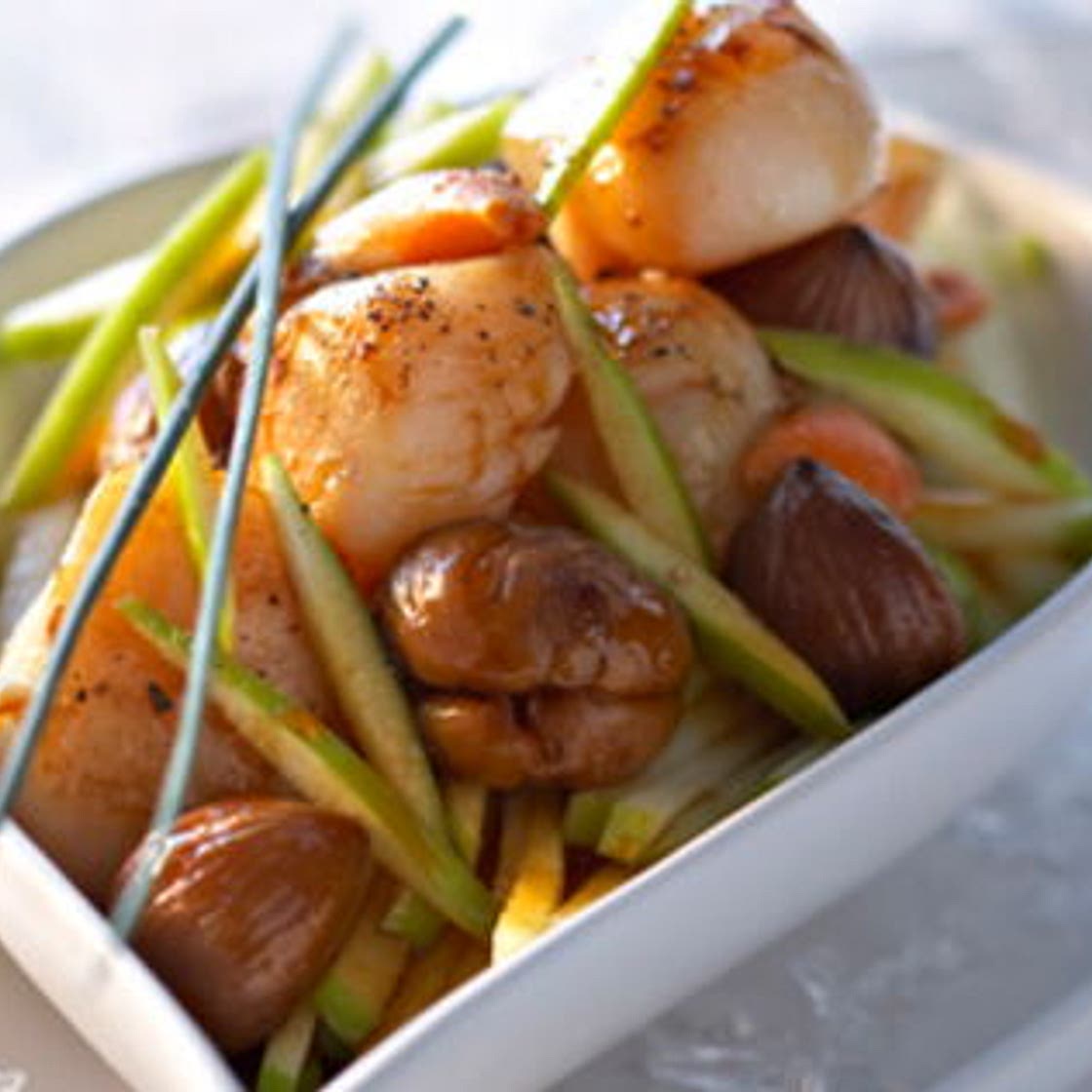 Saint-Jacques aux marrons et aux pommes