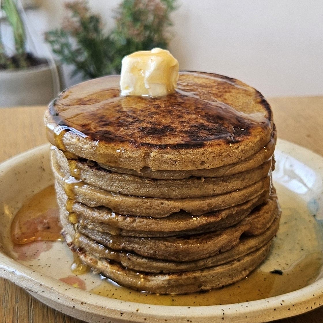 Healthy Banana Oatmeal Pancakes (made in the blender!)