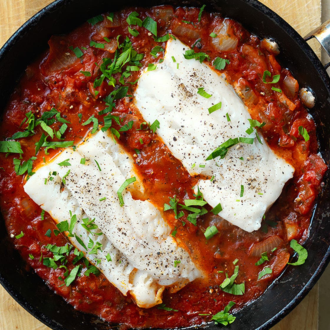 Cod with tomato sauce