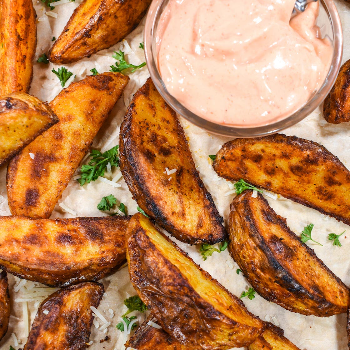 Potato Wedges with Sriracha Mayo
