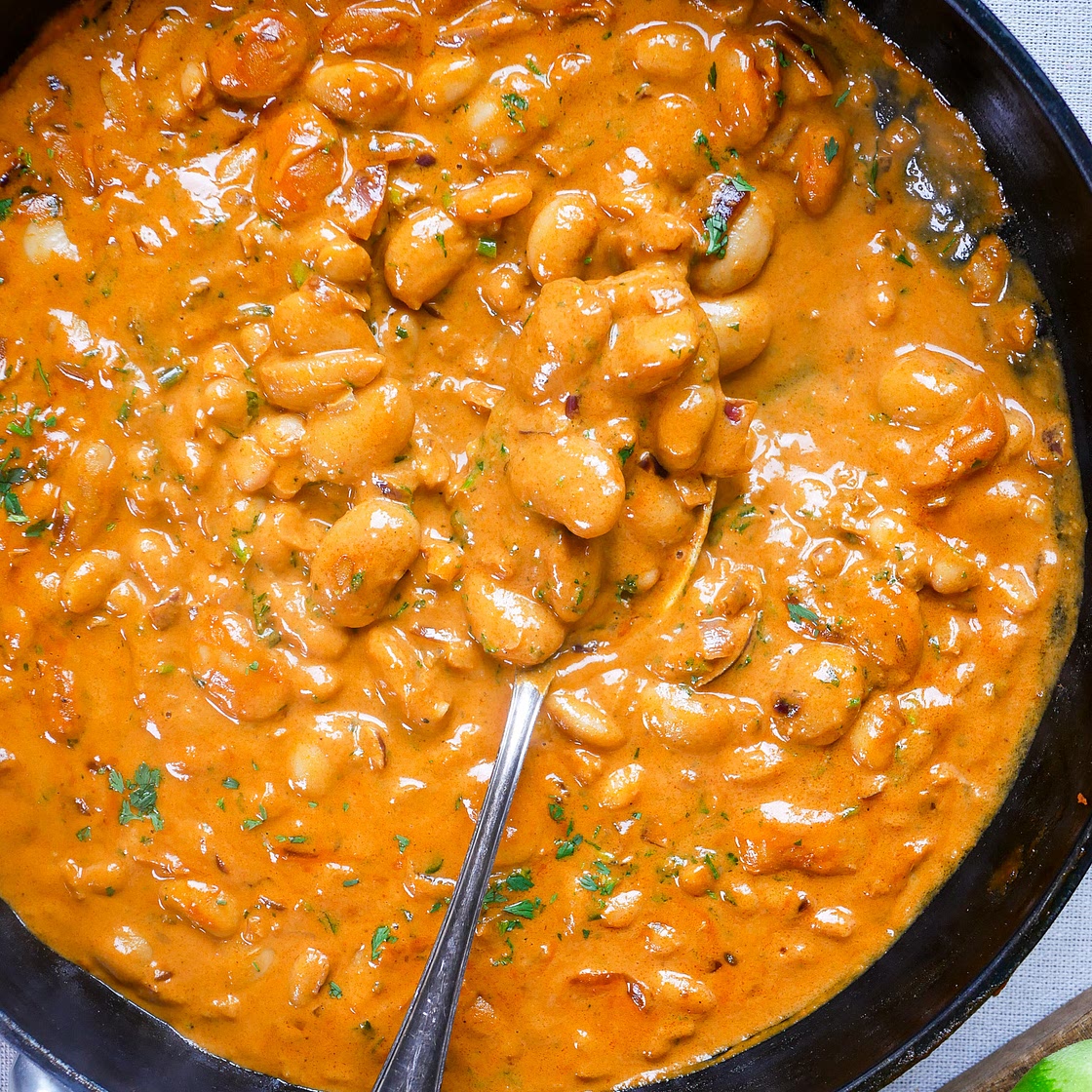 Weiße Bohnen Kokos-Curry – einfach, cremig & vegan