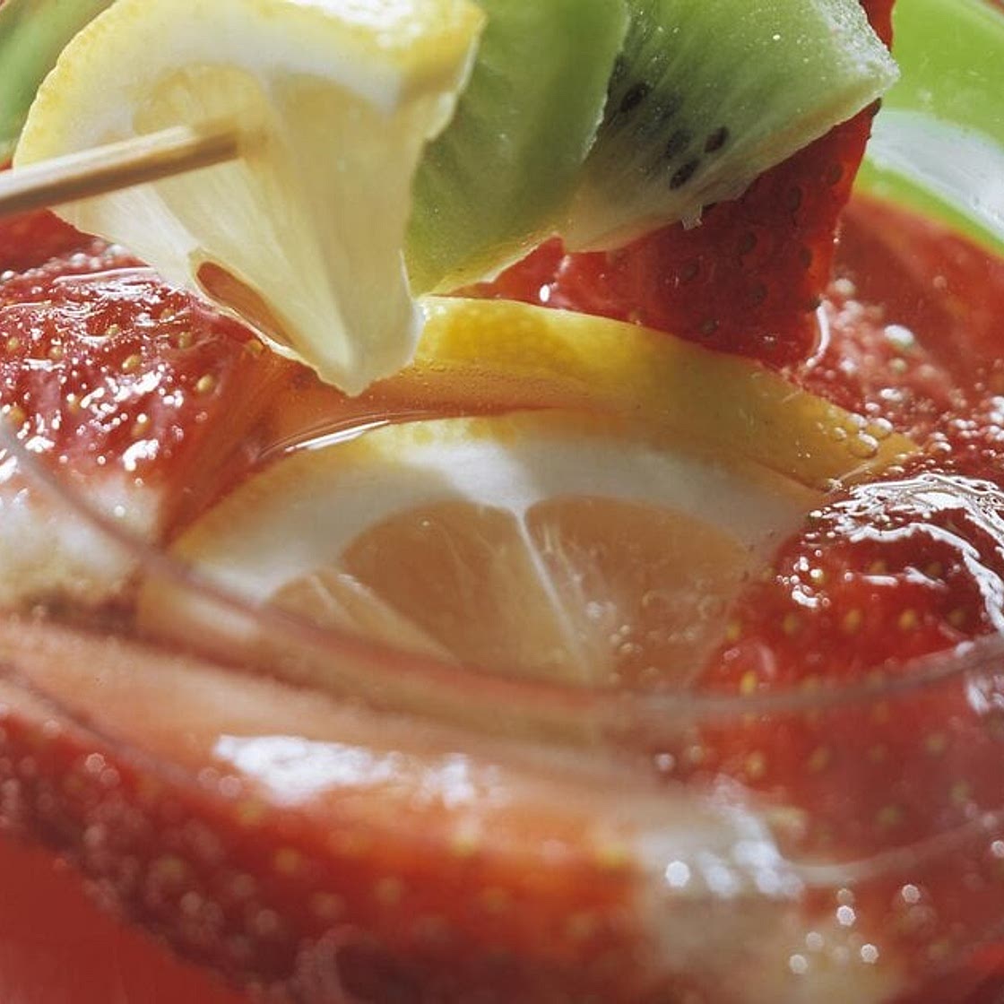 Erdbeer-Kiwi-Bowle (alkoholfrei)