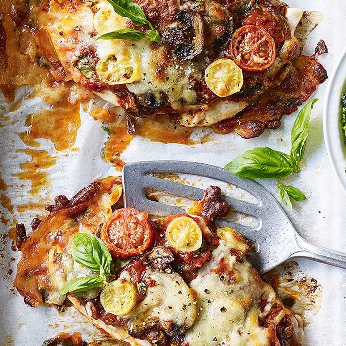 Pizza-topped chicken with broccoli smash