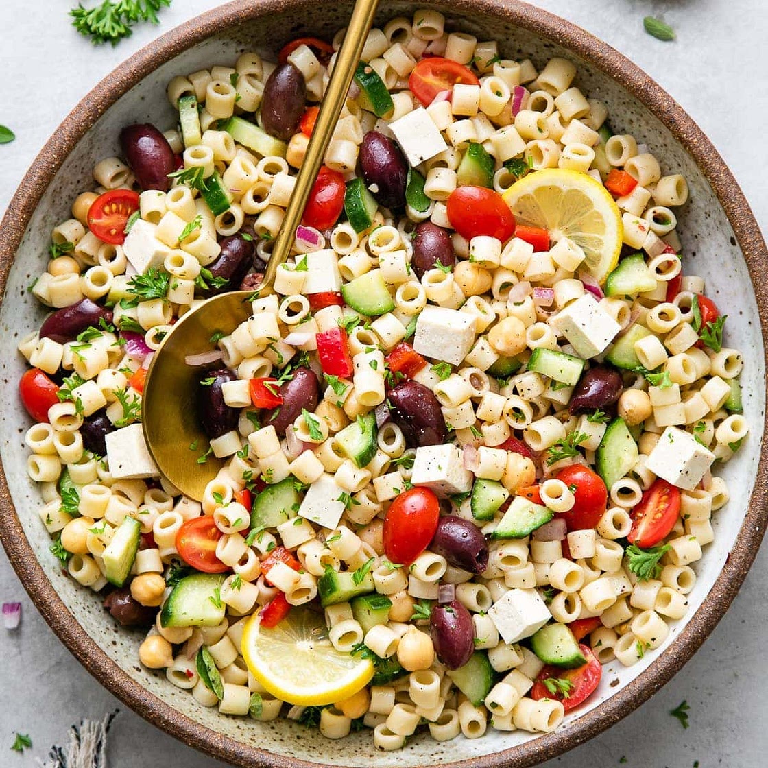 GREEK PASTA SALAD (EASY + HEALTHY)