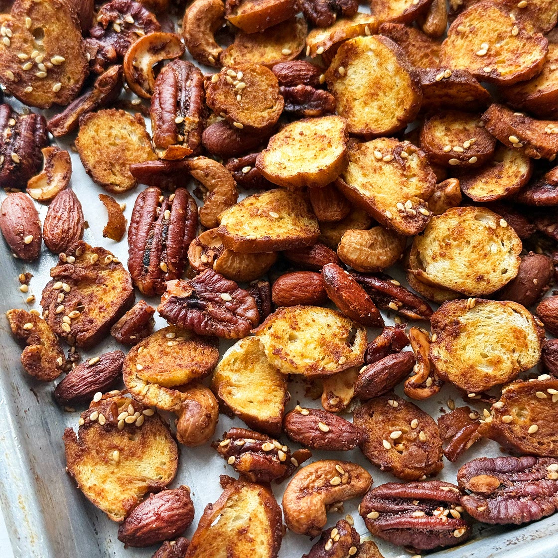 Maggi-maple pretzel and nut beer snacks