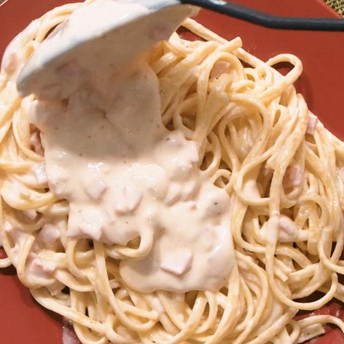Tallarines a lo Alfredo: receta paso a paso (VIDEO)