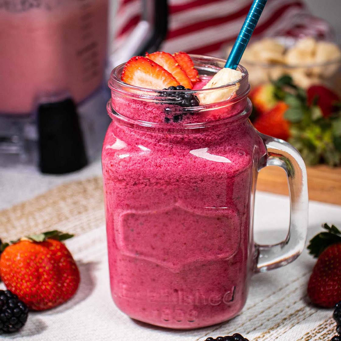 Blackberry Strawberry Banana Smoothie