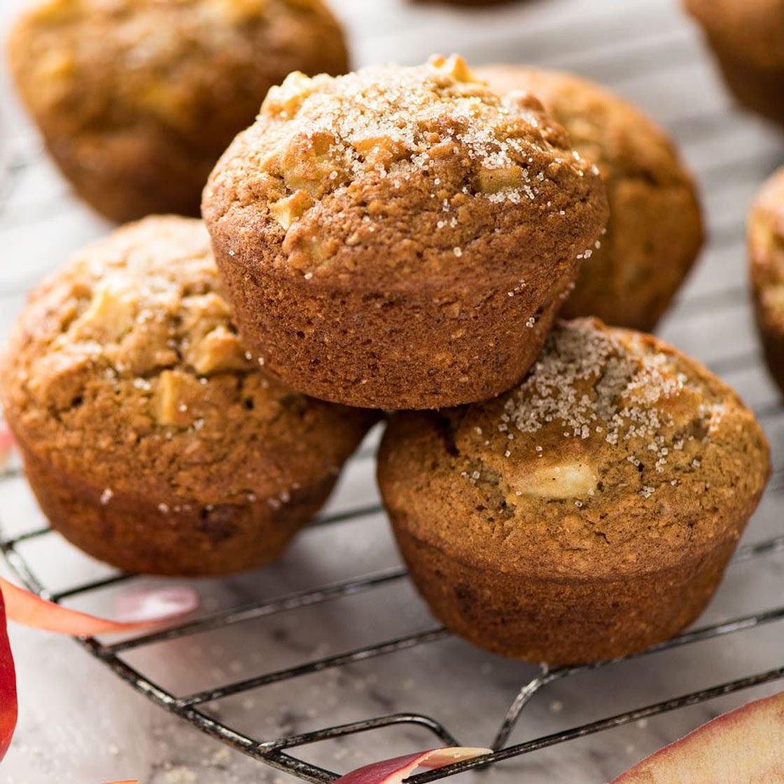 Stay-Moist Apple Muffins!
