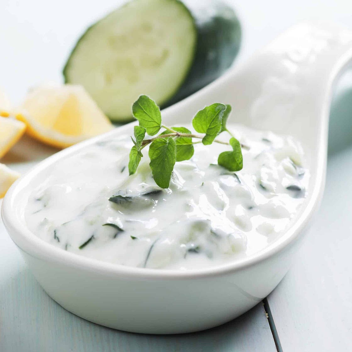 Talatouri recipe (Cypriot tzatziki sauce with mint)