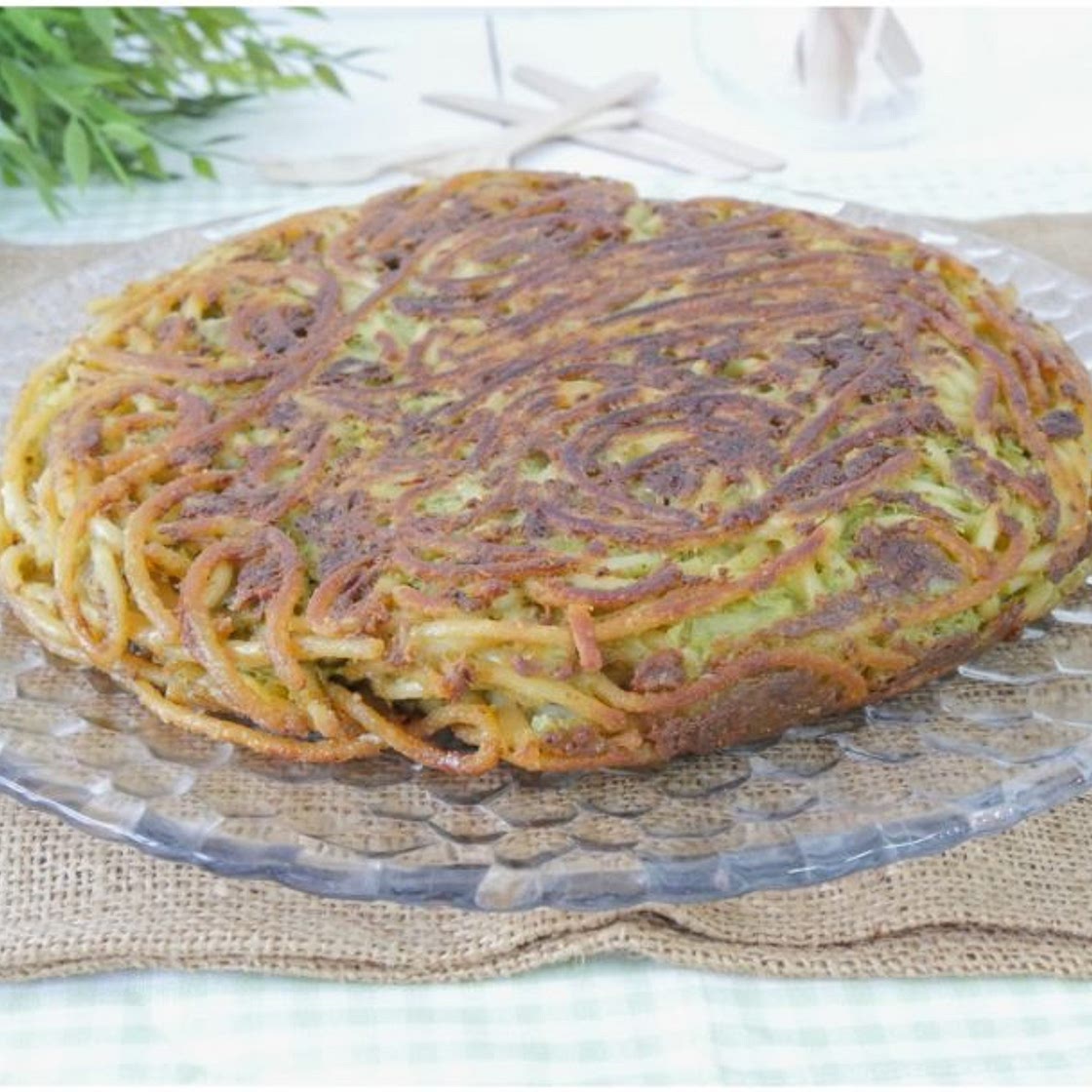 Frittata di pasta al pesto