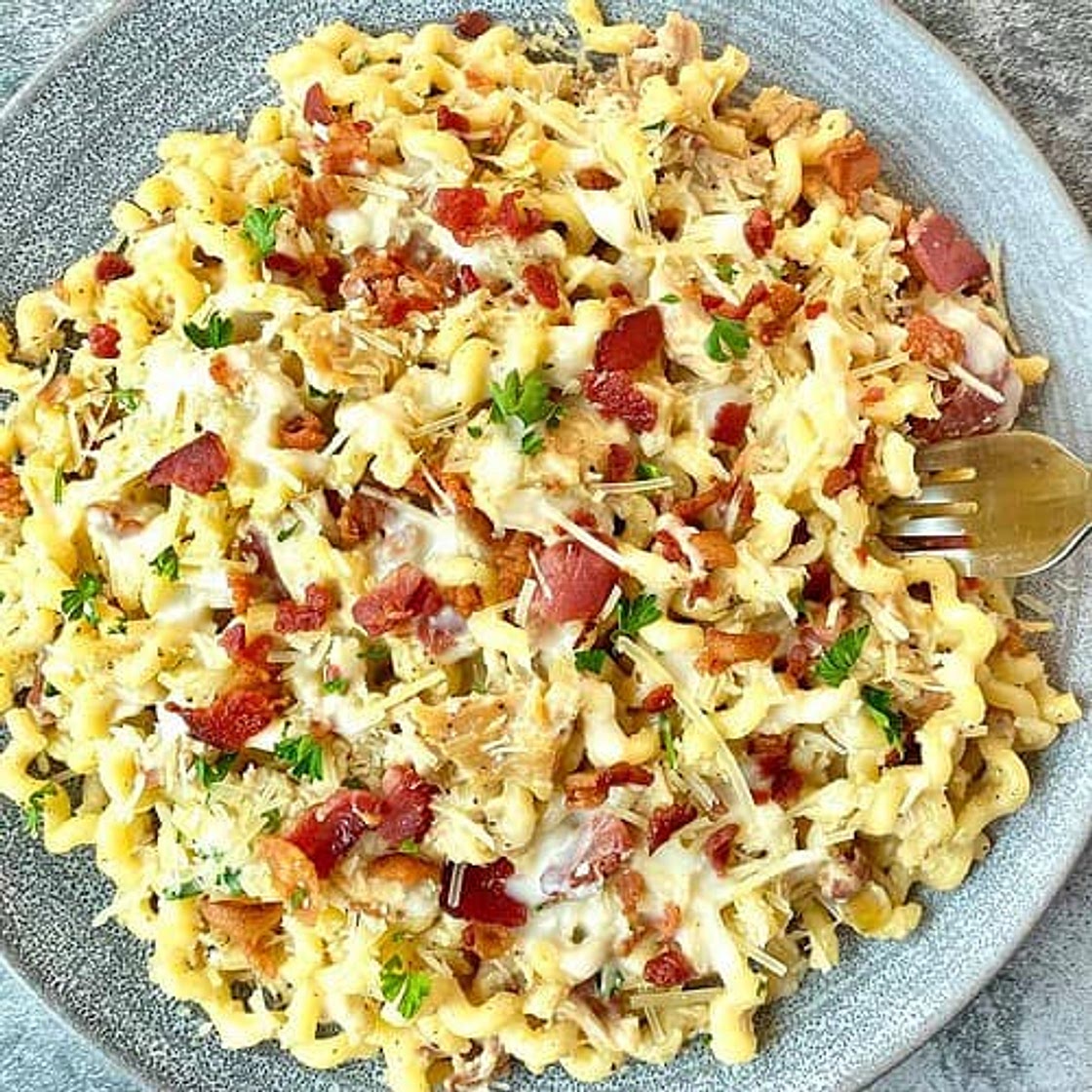 Garlic Chicken Parmesan Pasta with Bacon