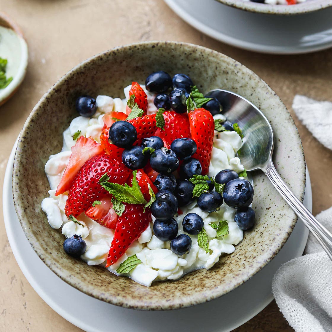 Cottage Cheese With Fruit (Quick + Easy)