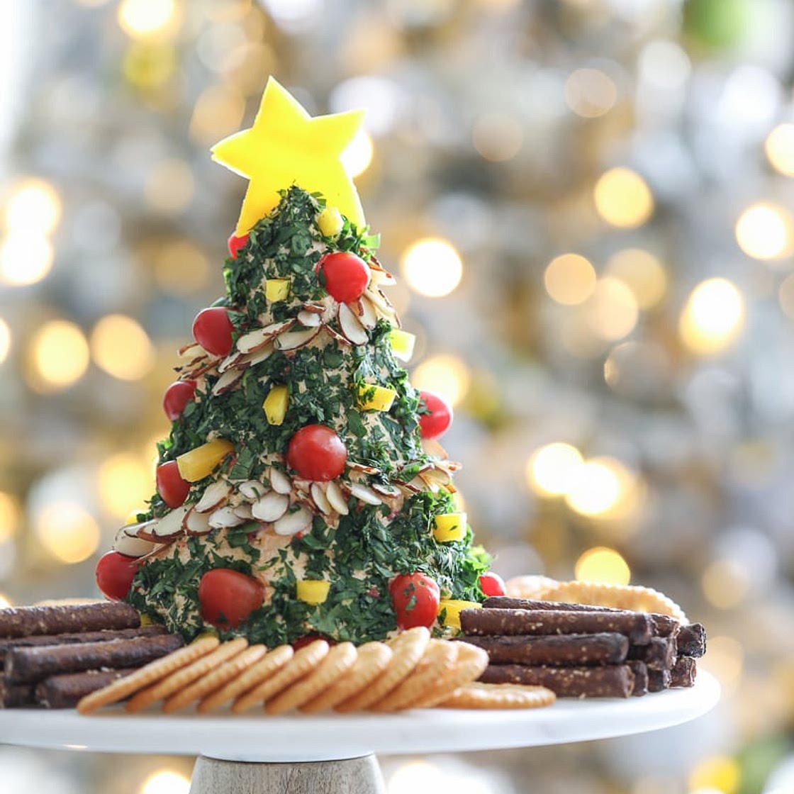 Christmas Tree Cheeseball