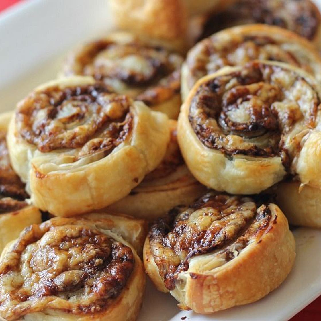 Quick Vegemite and Cheese Pastry Scrolls Recipe