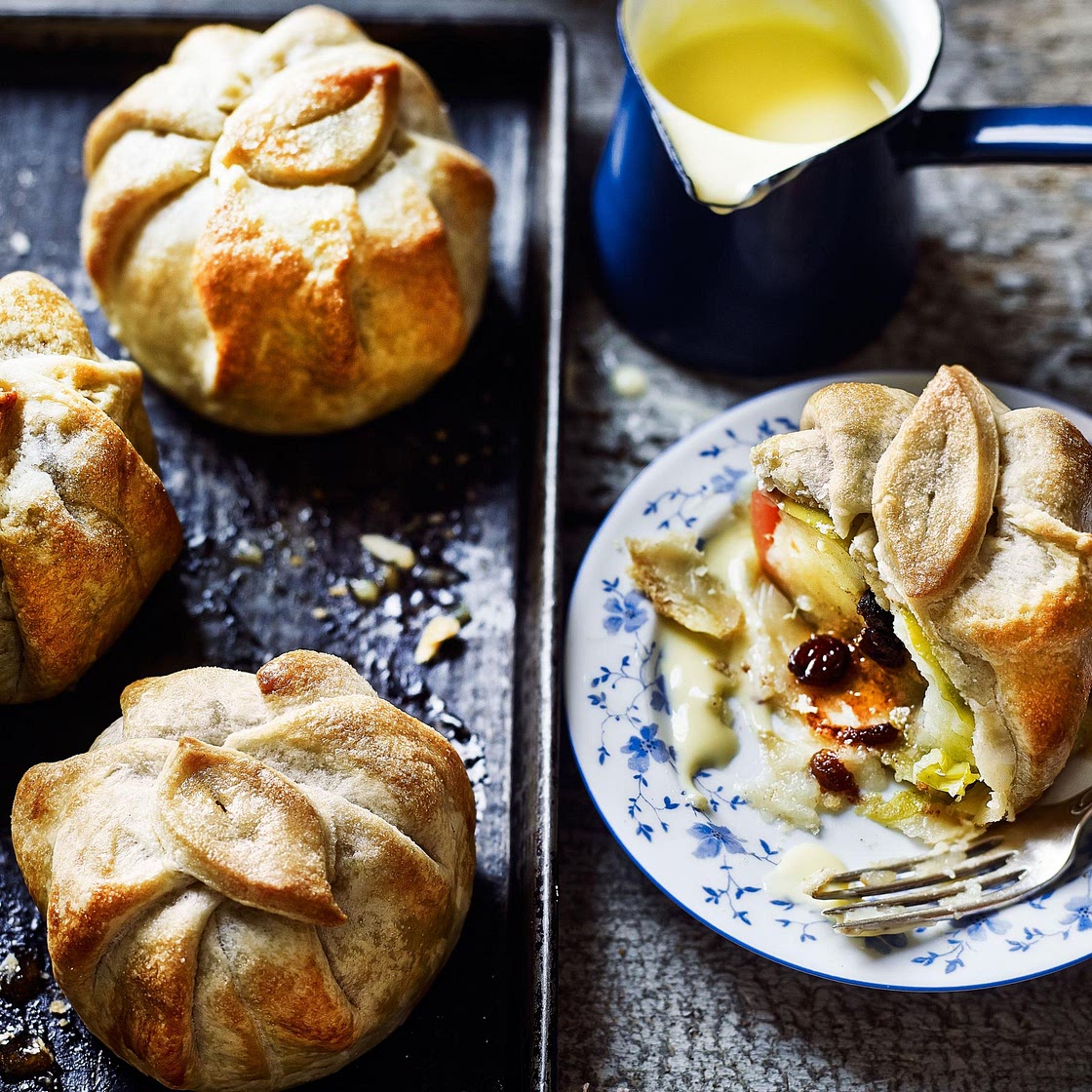Devon apple dumplings