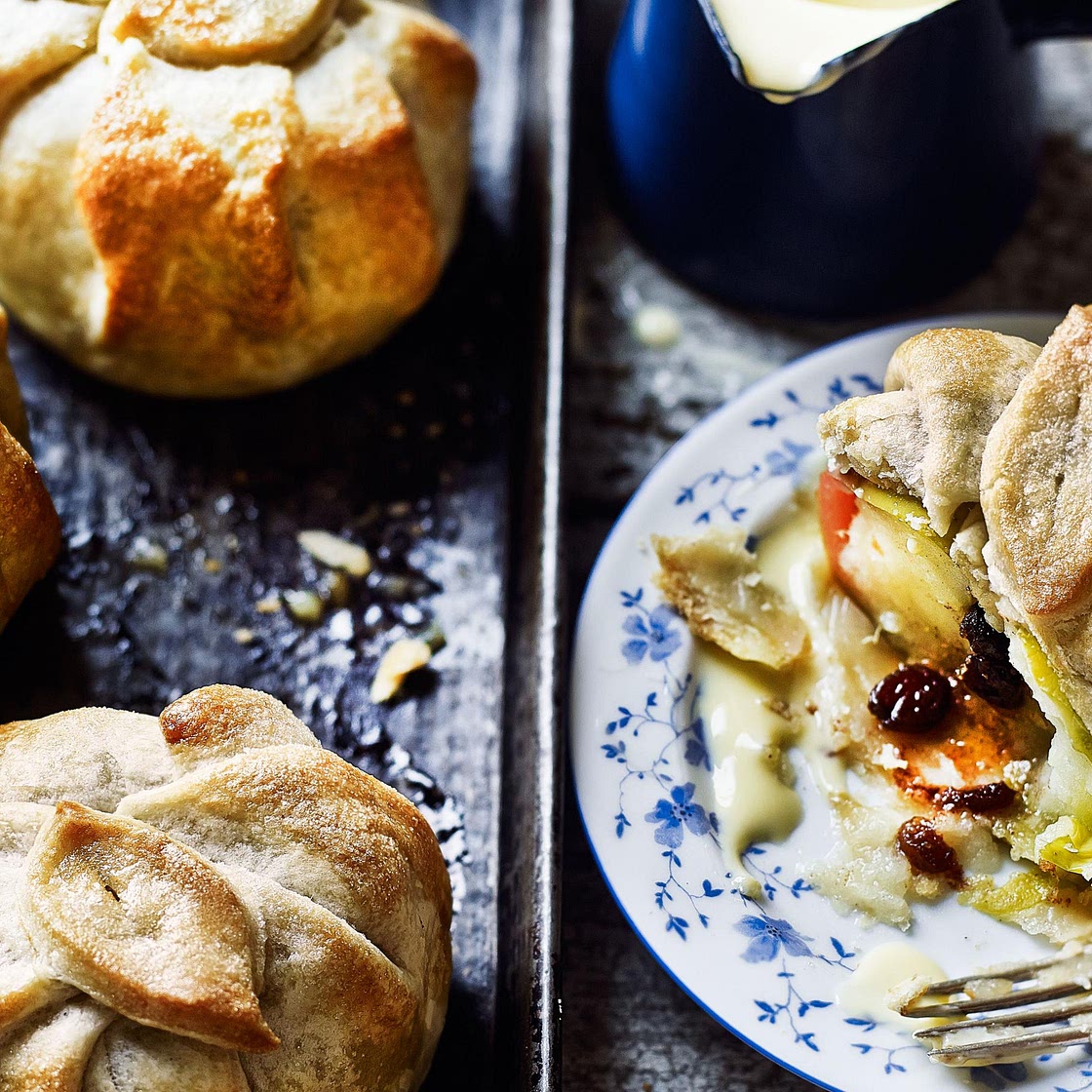 Devon apple dumplings
