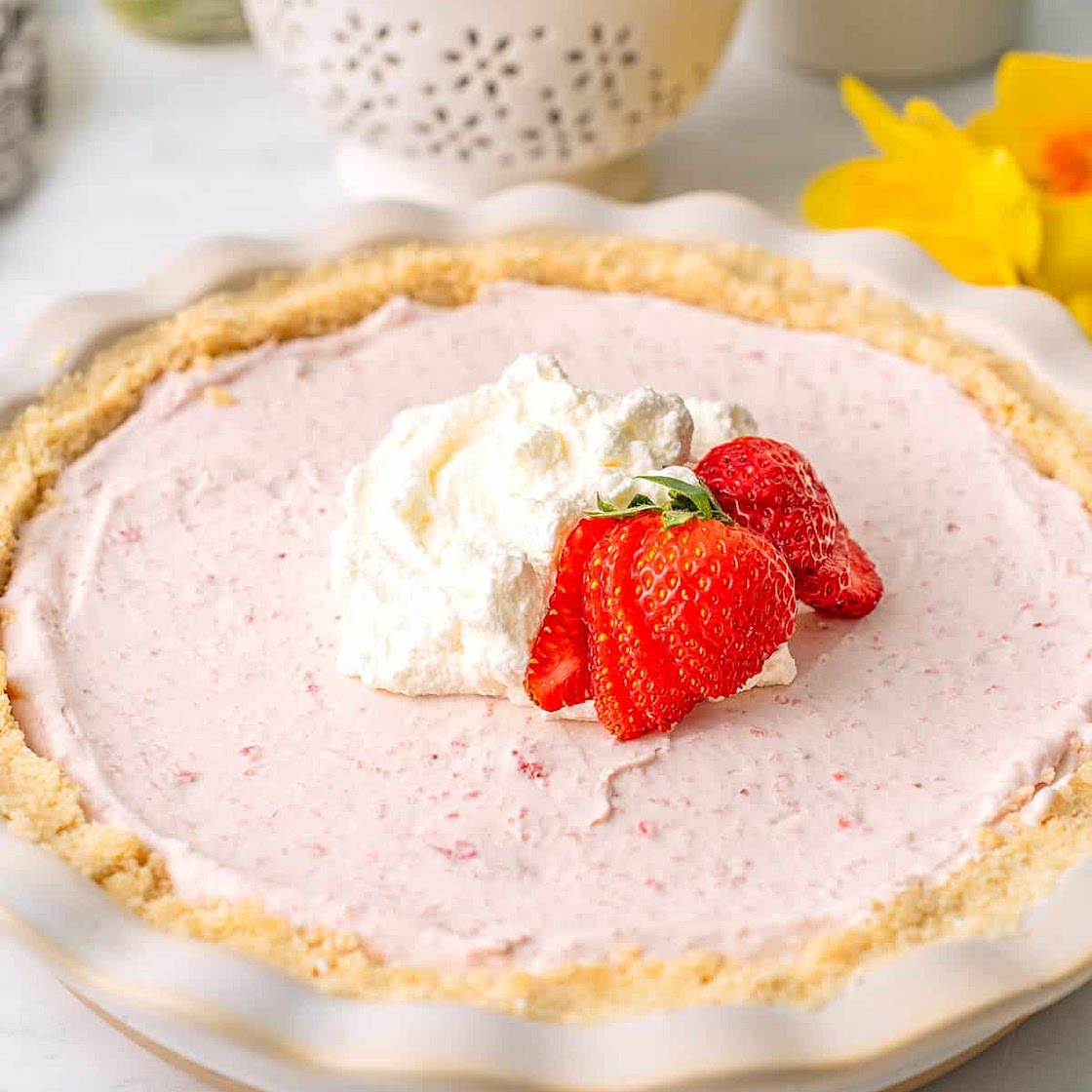 Keto Strawberry Cream Pie