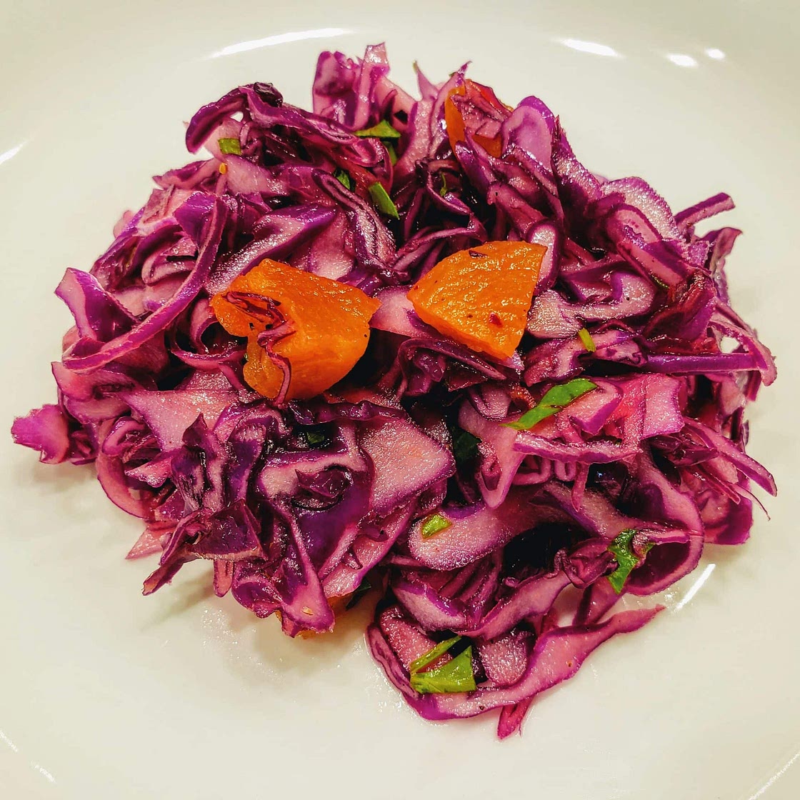 Red cabbage and apricot salad