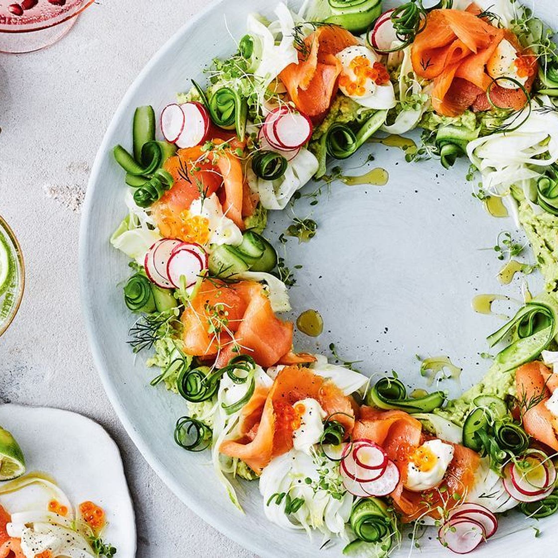 Smoked salmon wreath recipe