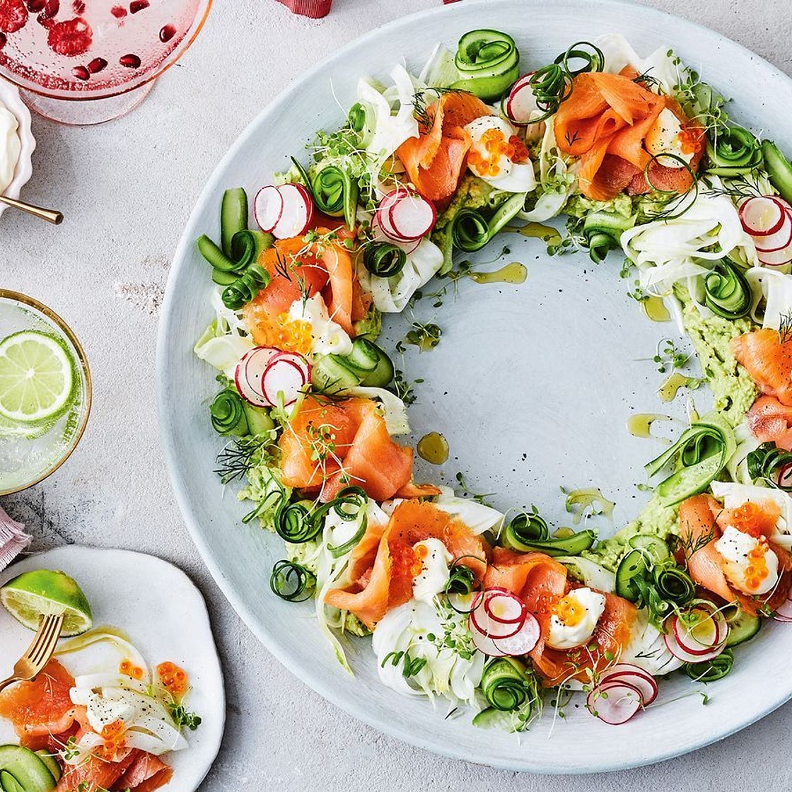 Smoked salmon wreath recipe